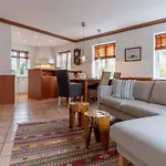 Nordlicht Reetdachhaus Nordlicht Luv Casa de Férias *