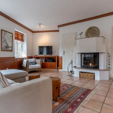 Nordlicht Reetdachhaus Nordlicht Luv Сasa de vacaciones *