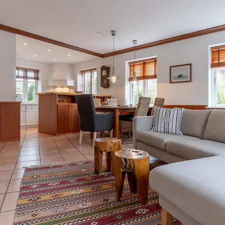 Nordlicht Reetdachhaus Nordlicht Luv Сasa de vacaciones *