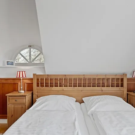 Nordlicht Reetdachhaus Nordlicht Luv Tatil Evi Böhl